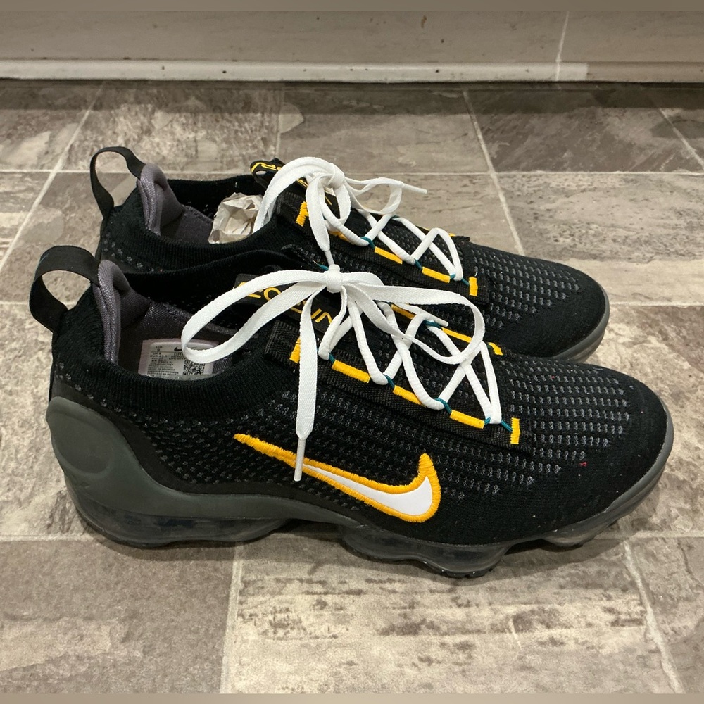 Nike Air Vapormax 2021 Flyknit - Picture 7 of 8